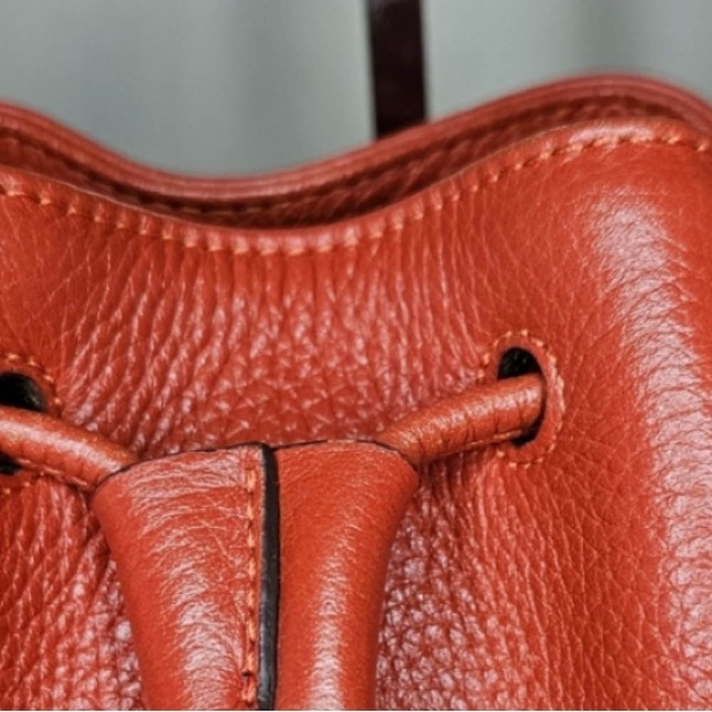 MCM 2 Way Motif Leather Drawstring Bucket Bag with Dusty. Excellent Condition - Picture 5 of 13
